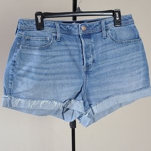 Hollister Ultra High Rise Mom Short